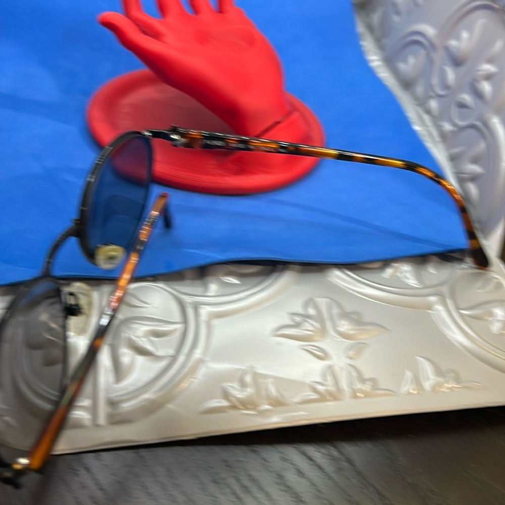 🔥 Fantastic Fendi Sunglasses lenses need to be replaced preowned‎ - Picture 3 of 6
